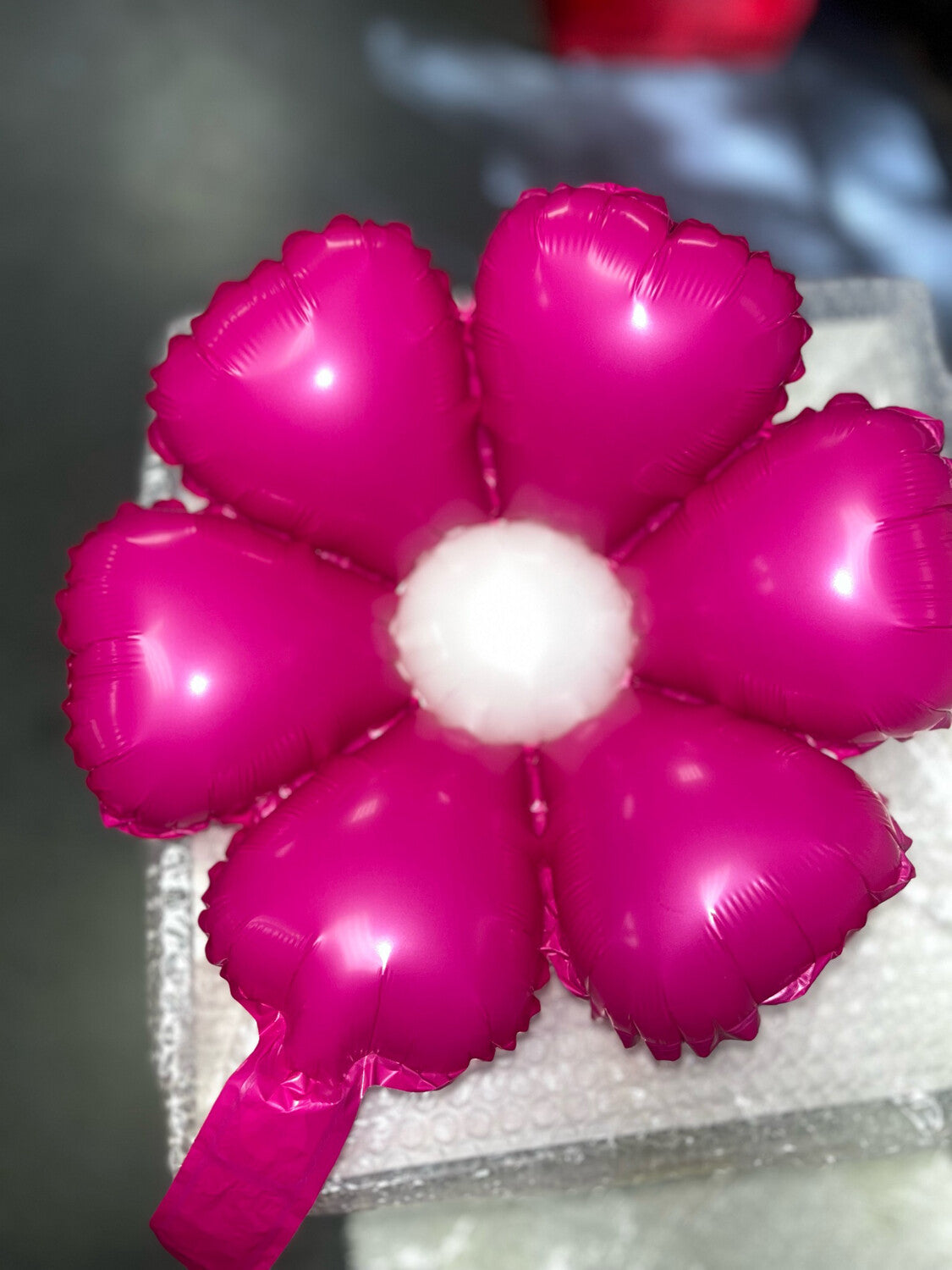 Daisy Balloon- Hot pink